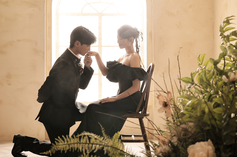 【Flowerスタジオ】手の甲にキス