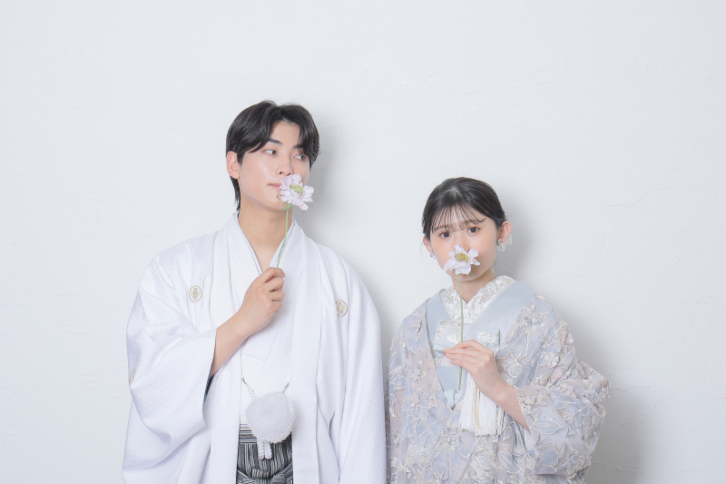 色打掛か白無垢が選べます☆