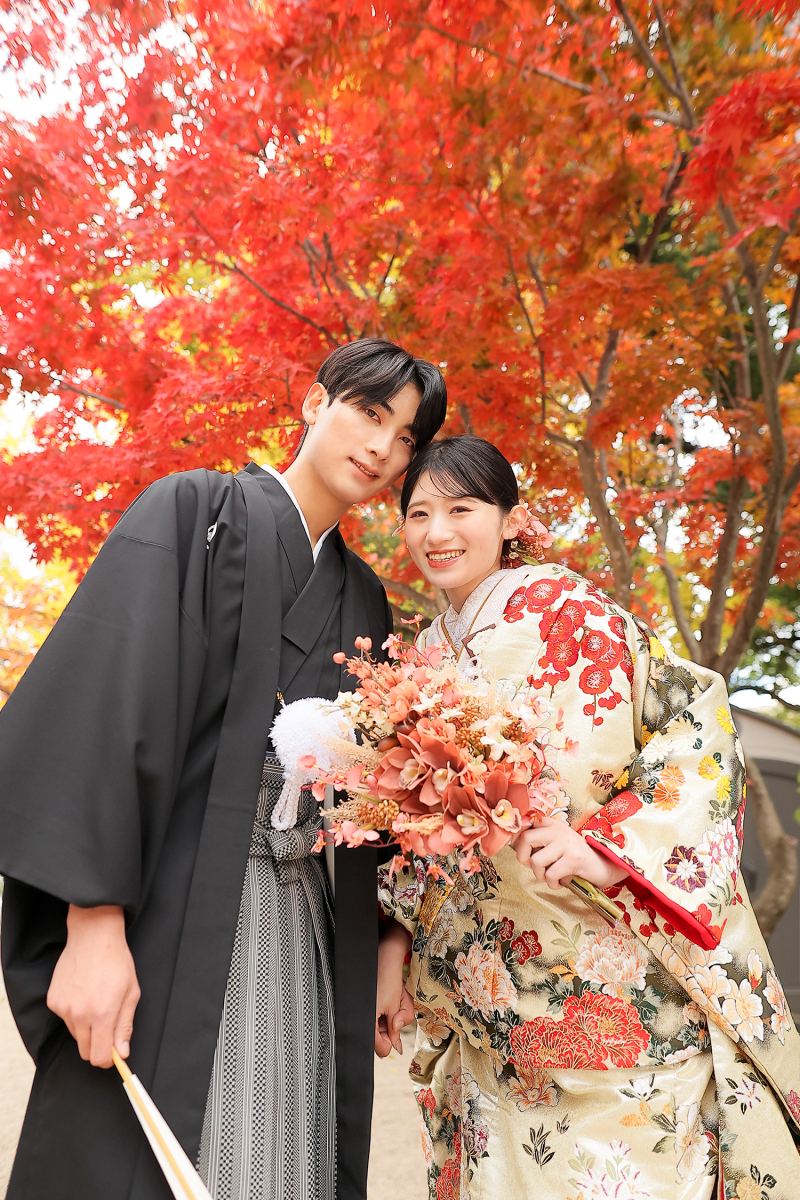 秋の時期では紅葉も素敵に!
