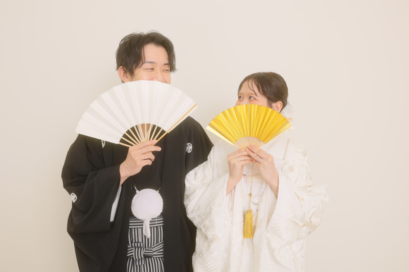 お互いを見つめた1枚。お2人の目がとっても幸せそうです◎