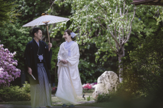 高宮庭園茶寮　優しい雰囲気に包まれる白無垢での撮影