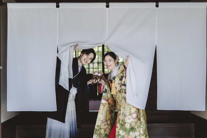 覗き見ショット