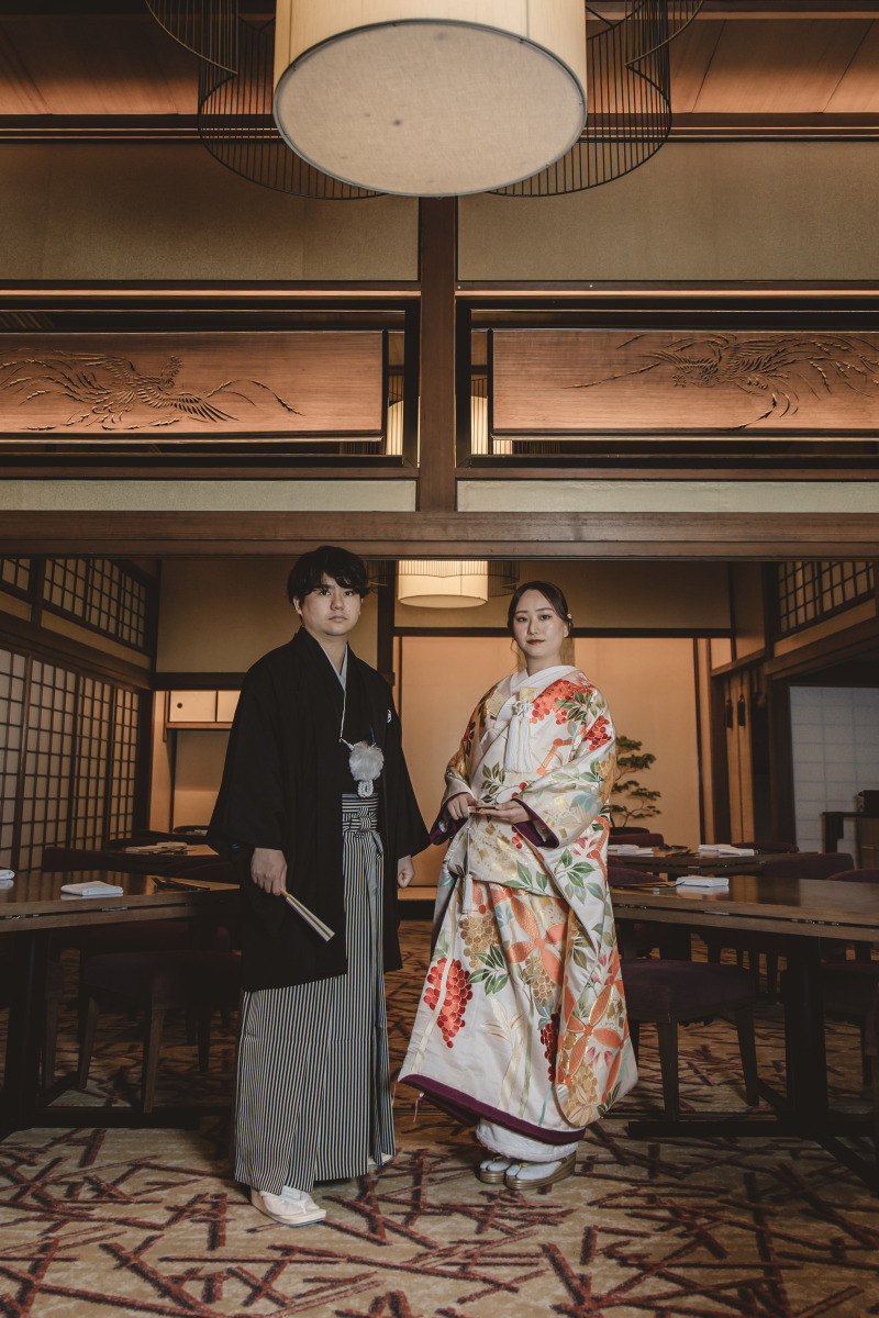 背筋が伸びる、大広間