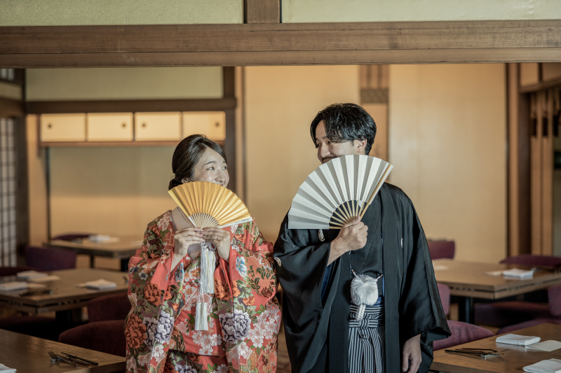 微笑み合うお二人