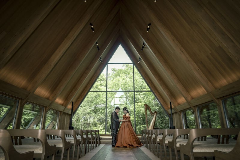 温かみのあるチャペル