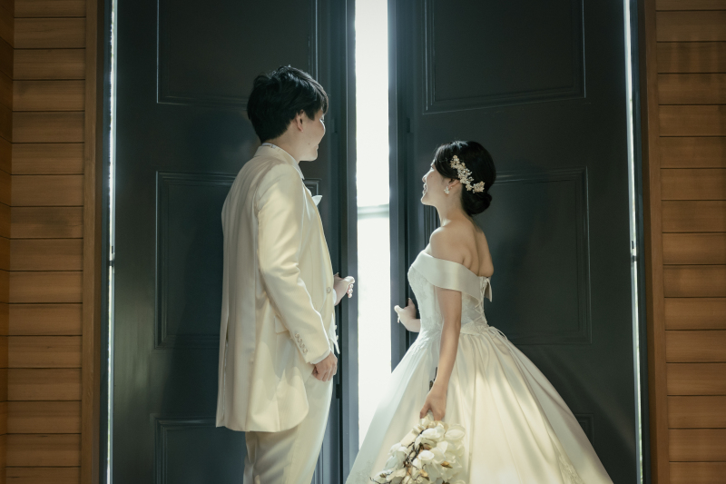 チャペルの扉を開けた先には