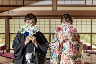 高宮庭園茶寮　お二人の微笑ましい雰囲気を