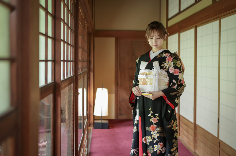 ONE PHOTO WEDDING 高宮庭園_色打掛・着物が豊富