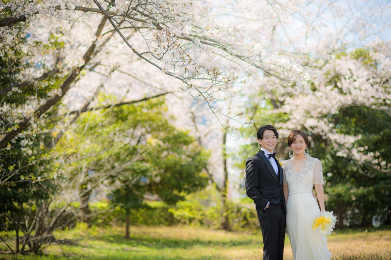 【洋装】3月26日～4月4日に撮影される方限定/高宮庭園茶寮の邸宅をバックに満開の桜と撮影する限定プラン