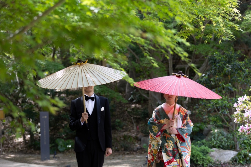 まるで大正時代のような和モダンなお写真撮影が可能!新郎様タキシード/新婦様和装で撮影する和モダンプラン