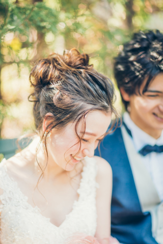 同じ新郎（男性）目線で、大切な人（新婦）の素敵な表情、残したいパートナーの瞬間「今」を新郎様に変わり、しっかりシャッターに焼きつけます