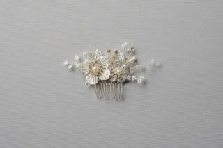 ヘアアクセサリー