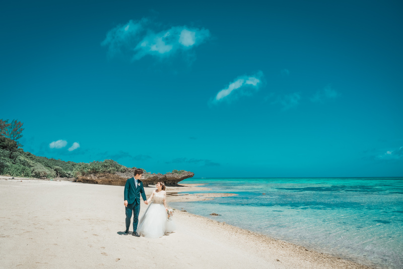 【晴天のビーチ】