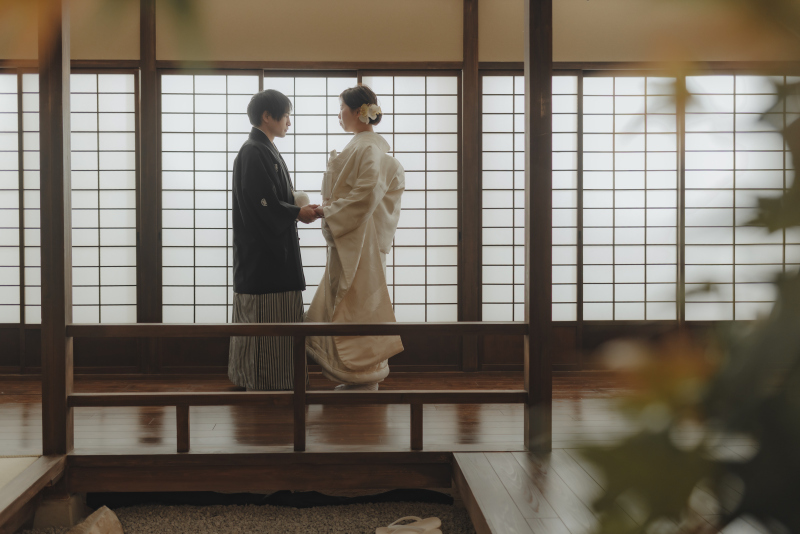 見つめあって