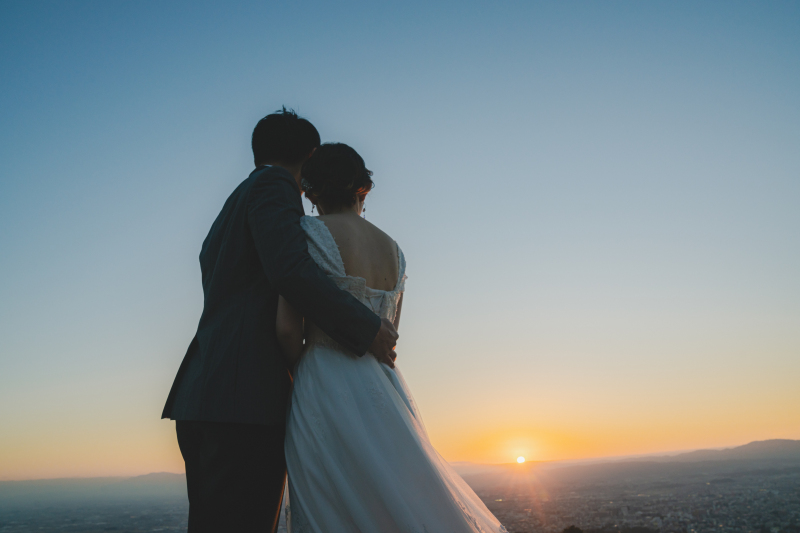 沈んでいく夕陽と