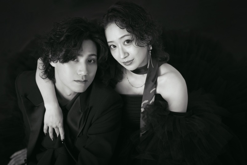 まるでアーティスト写真