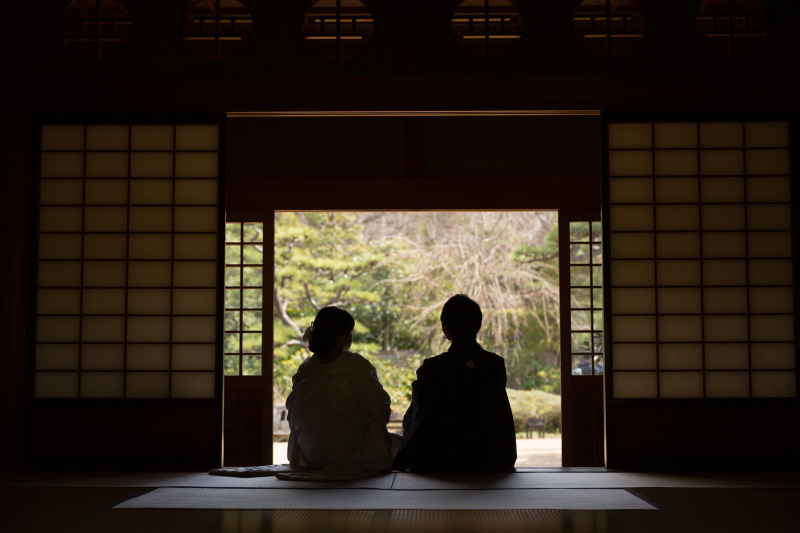 お茶室の縁側にて。