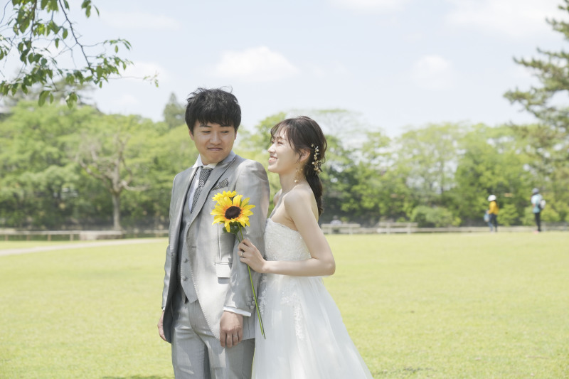 向日葵を持ってきてくださいました