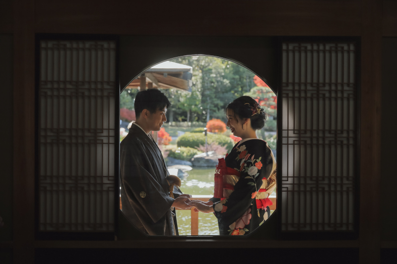 引き振袖と茶室