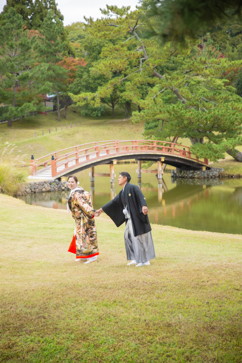 秋色の庭園に包まれて
