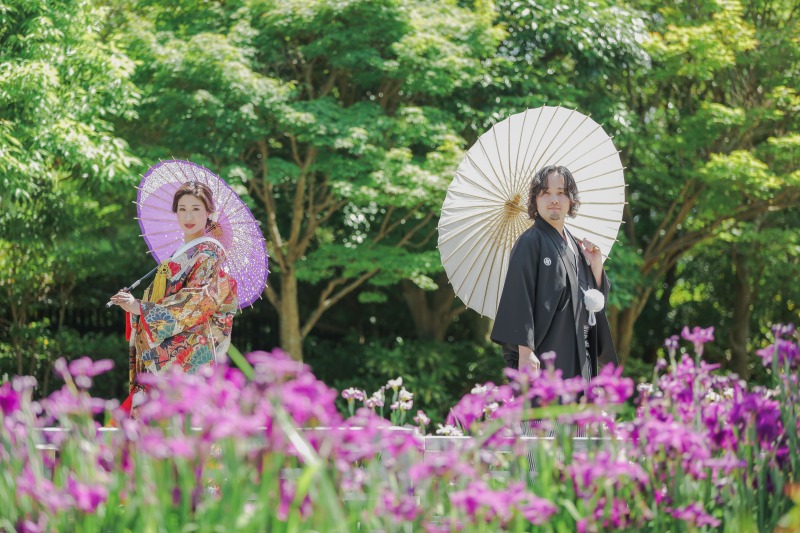 お花に囲まれて…