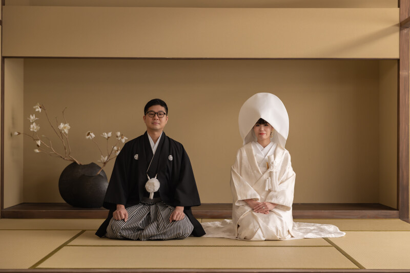 静寂の中に、誓いが座る