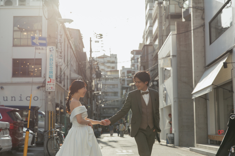 建物の隙間の光