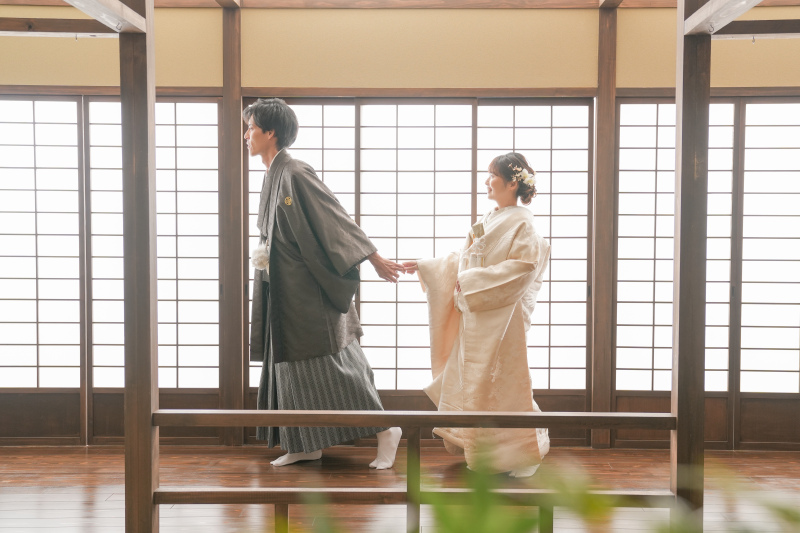 手を繋いで