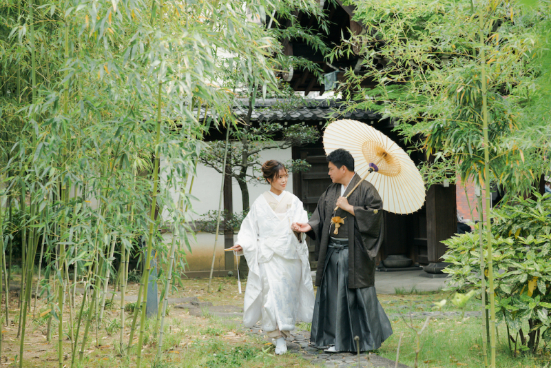 和装にぴったりの庭園で