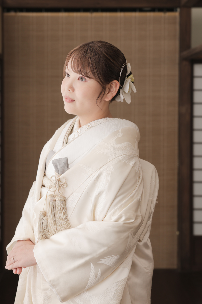 白無垢に映る、花嫁の決意
