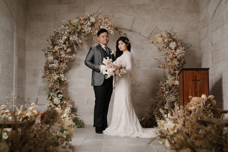 お花に囲まれて撮影できるチャペルスタジオ