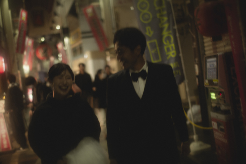 夜の街をふたりでお散歩