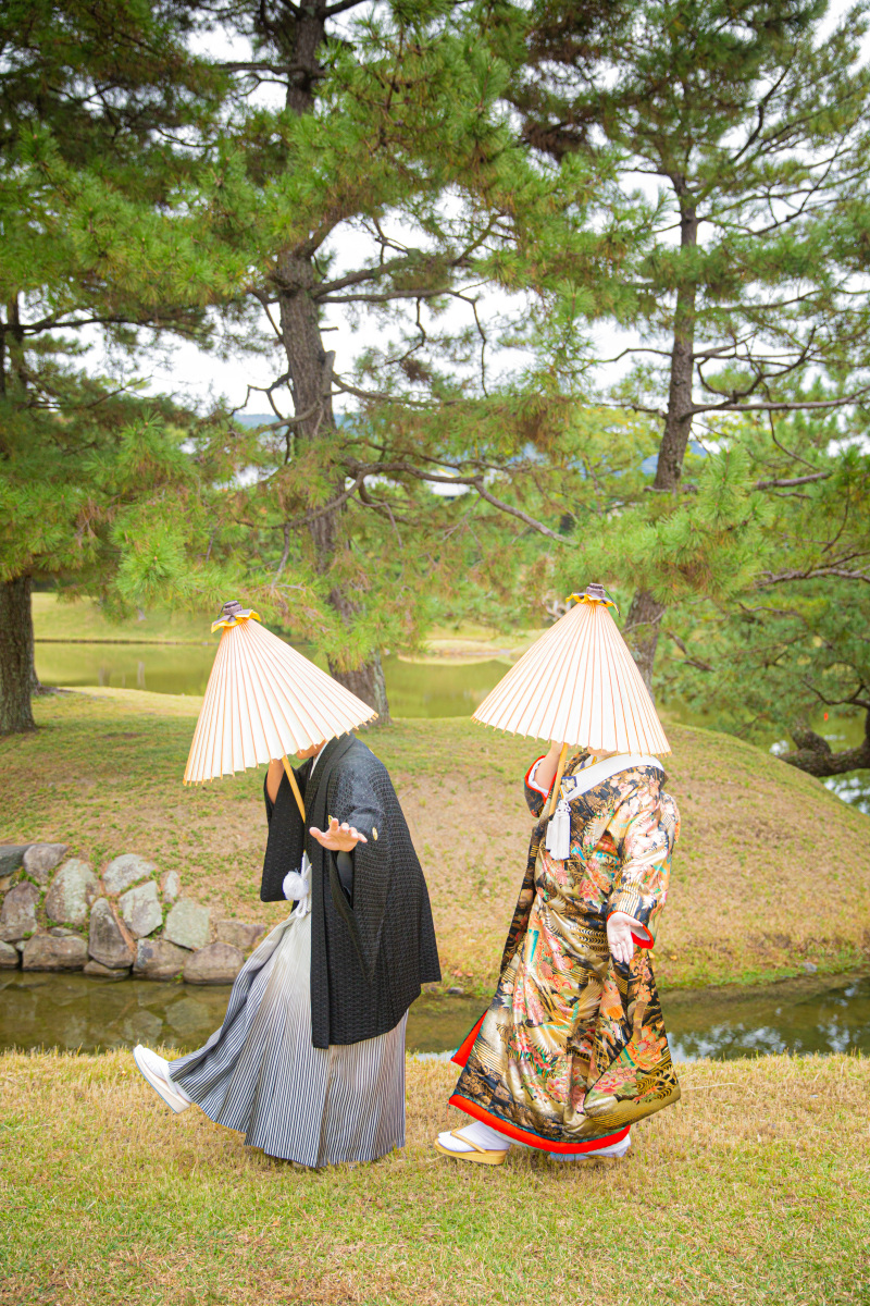 和傘を合わせた和の佇まい