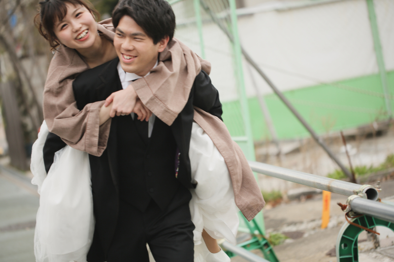 アドリブのおんぶショット！