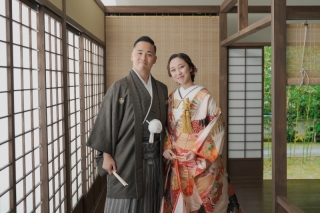 色打掛と屋内庭園スタジオ