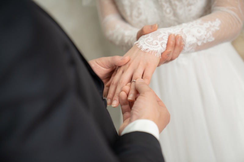指輪の交換(ご新婦様側)