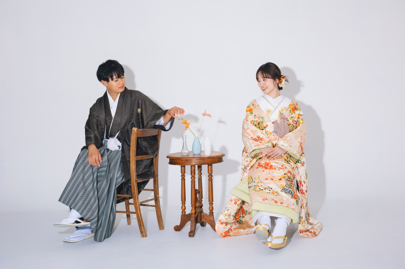 10月・11月の指定日限定‼︎和装＋洋装スタジオライトプラン◎写真全データ100カット(美肌補正)