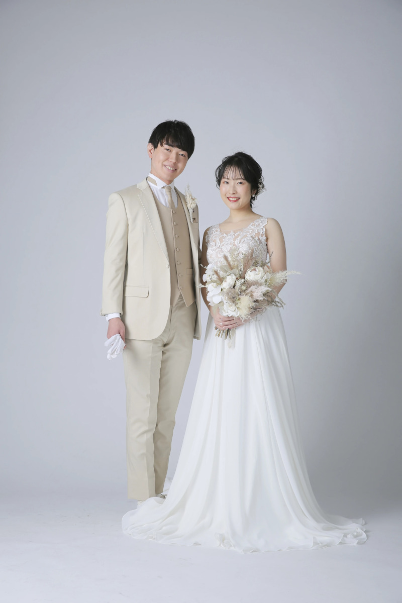 【洋装＋和装 2カット】記念に洋和1枚ずつ♪台紙写真2面1冊と2カットデータ付き