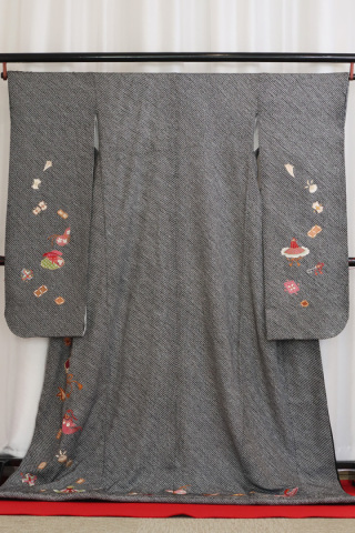 引き袖　まゆ～めでたい