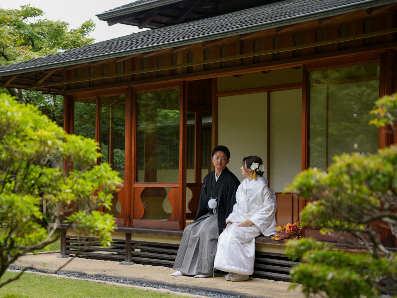 和室内縁側にて