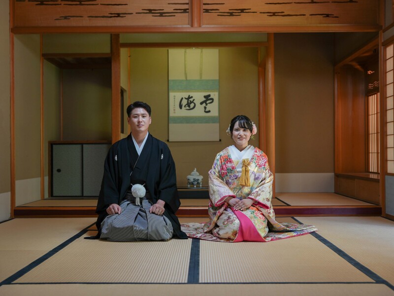 王道！正座ポーズ