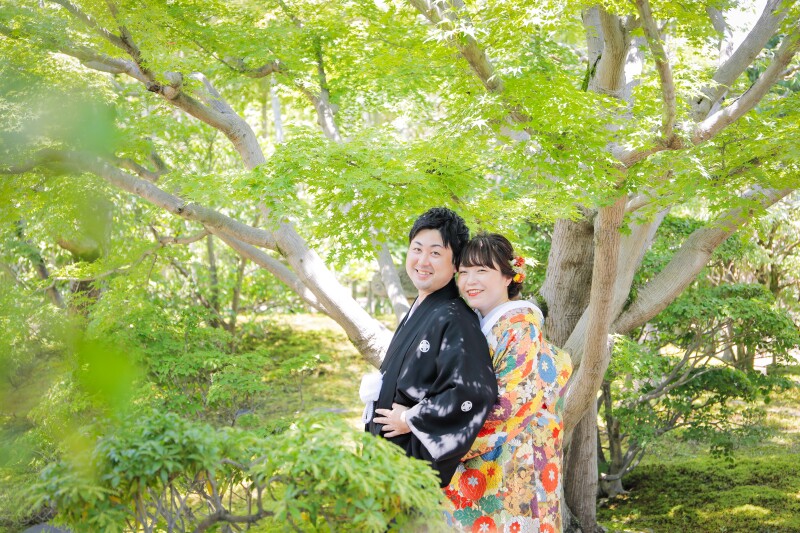 緑いっぱいのなかでハグショット♪