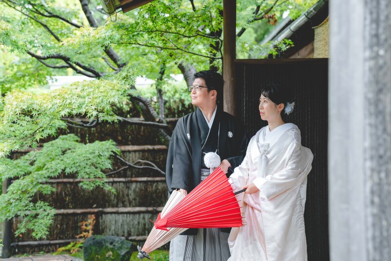 茶室前の玄関で