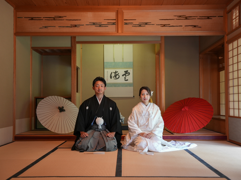 王道正座ポーズ