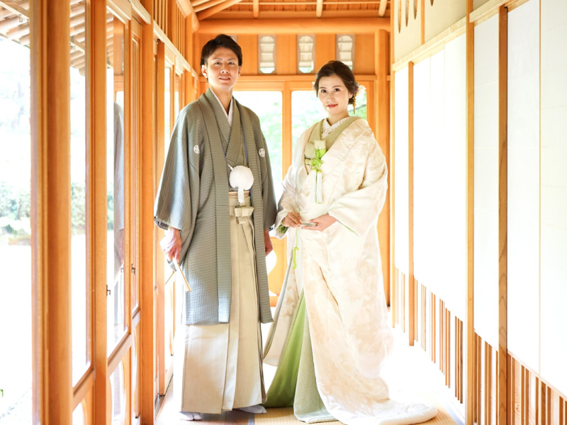 白無垢にカラーをプラスして