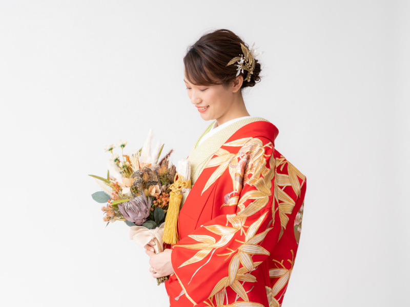 STUDIO IDEE スタジオイディ（ドレスショップ ボンクルール内）_色打掛・着物が豊富