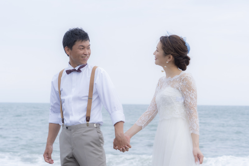 STUDIO IDEE スタジオイディ(ドレスショップ ボンクルール内)_海で撮影できる