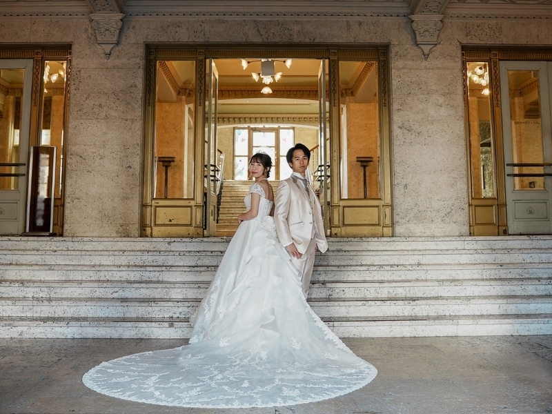 【スタジオ+洋館】和装1着/洋装1着｜500着の衣裳から選べる｜衣裳スタイリスト付｜美容着付け付｜180カット｜事前試着付