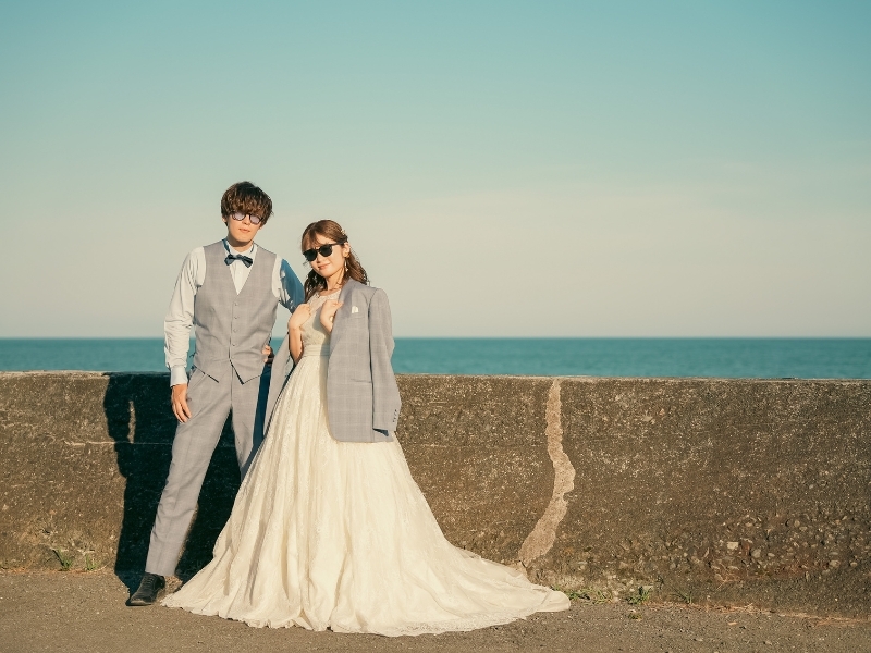 【海+スタジオ】洋装2着｜300着の衣裳から選べる｜衣裳スタイリスト付｜美容着付け付｜100分撮影｜150カット｜事前試着付