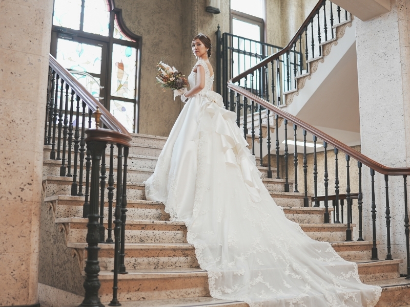 【洋館】洋装1着｜300着の衣裳から選べる｜衣裳スタイリスト付｜美容着付け付｜60分撮影｜120カット｜事前試着付